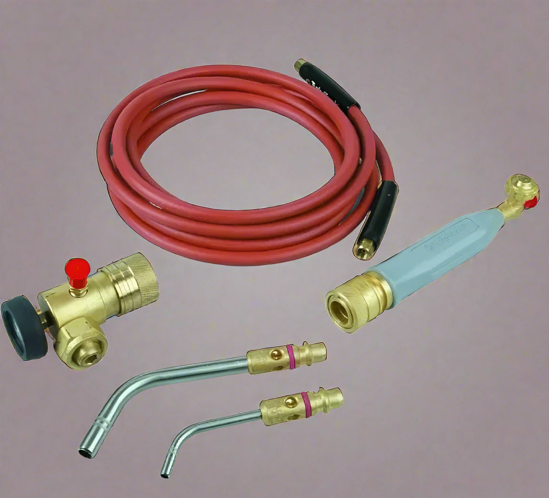 TurboTorch Air Acetylene Kit with Red Hose and Tips

G4 Handle and Swirl Tip Combo – TurboTorch Kit

Complete Acetylene Brazing Kit with Regulator and Hose