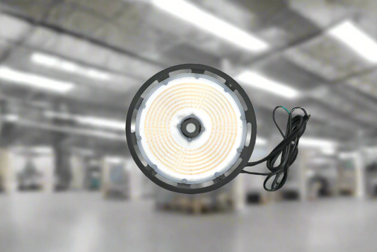 UFO LED High Bay Light with 3 power selectable settings – 240W/190W/140W
Durable aluminum UFO-style commercial LED light fixture
5000K daylight high bay LED ceiling light for warehouses and gyms