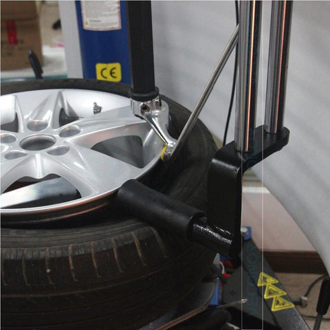 Universal helper arm for tire changer machines – TCHP21
Mountable tire changer arm with roller and guide
Professional tire changer helper arm installed on machine
TCHP21 accessory arm for semi-automatic tire changers