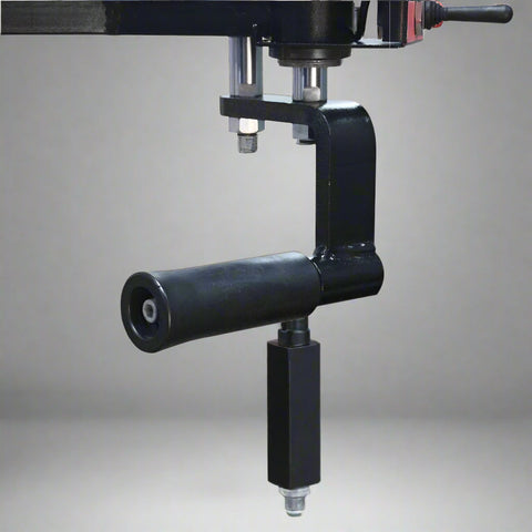 Universal helper arm for tire changer machines – TCHP21
Mountable tire changer arm with roller and guide
Professional tire changer helper arm installed on machine
TCHP21 accessory arm for semi-automatic tire changers