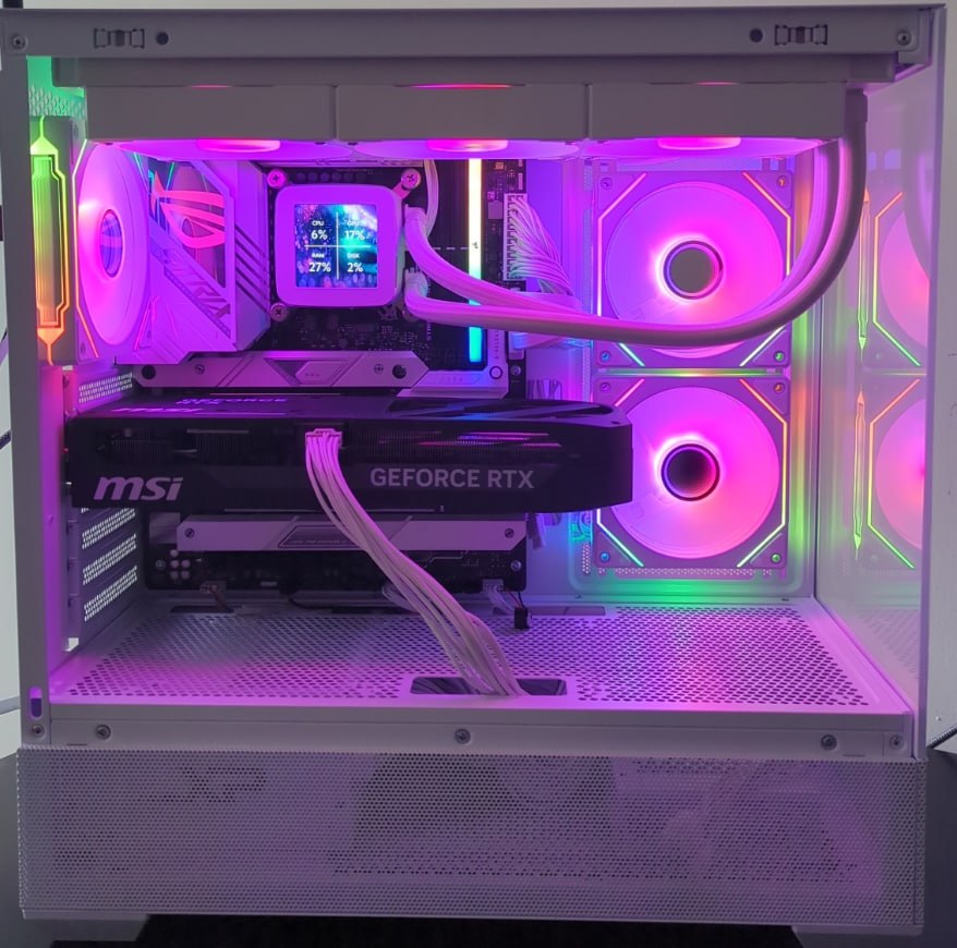 Wiener Works i7-12700K RTX 5070 Gaming PC | 16GB DDR5 2TB SSD