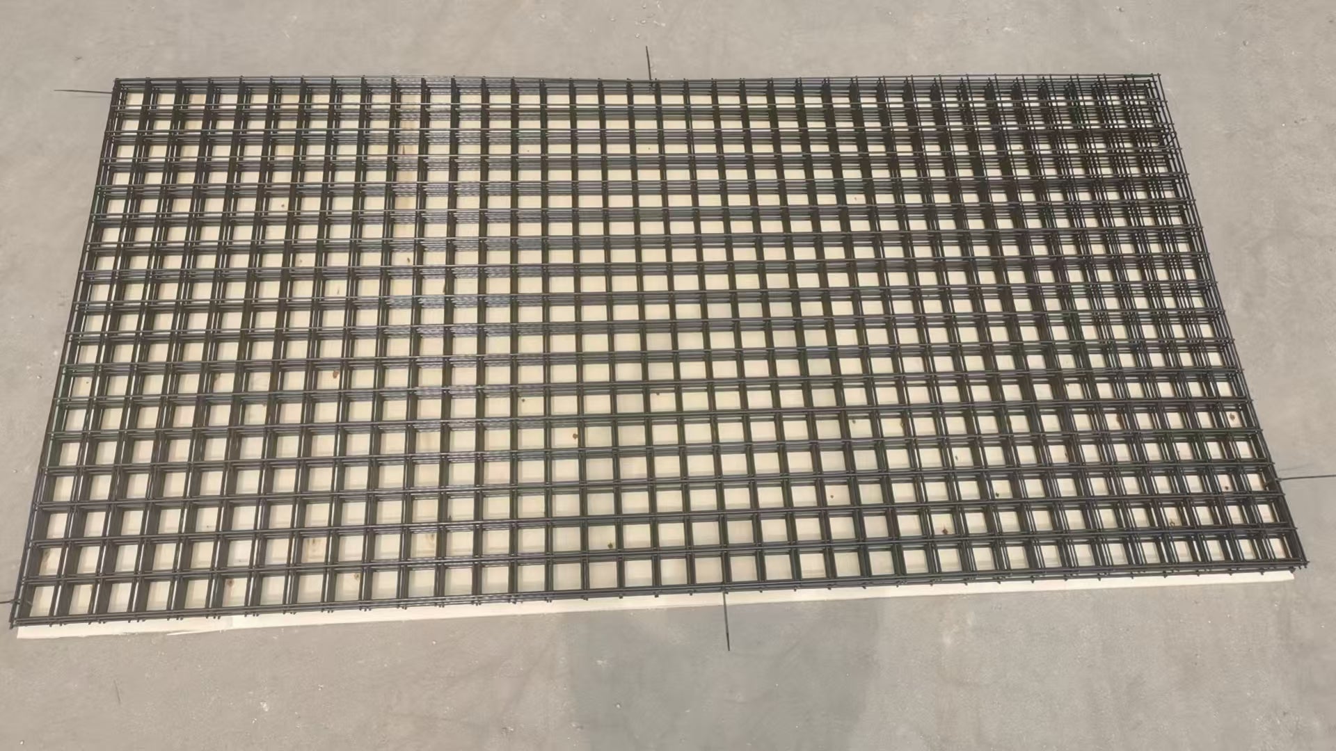 PVC Coated Wire Mesh Panels – 2x2 8 Gauge Grid, 3x6 & 4x8 FT – Heavy Duty Fence - with Panel Size: 3’ x 6’ | Sold by Uncle Wiener's Wholesale