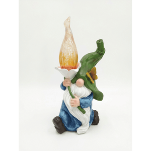 Resin Garden Gnome Figurine with Solar Light for Patio, Yard, Lawn, Garden & Outdoor Decor IV22041