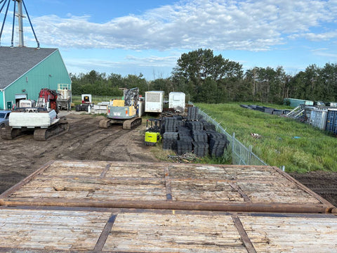 Rig Mats & Crane Mats – 20FT, 40FT, 8FT x 14FT – Regular Wear, Grade B, Grade C – Heavy - Duty Ground Protection for Construction & Oilfield - with | Sold by Uncle Wiener's Wholesale