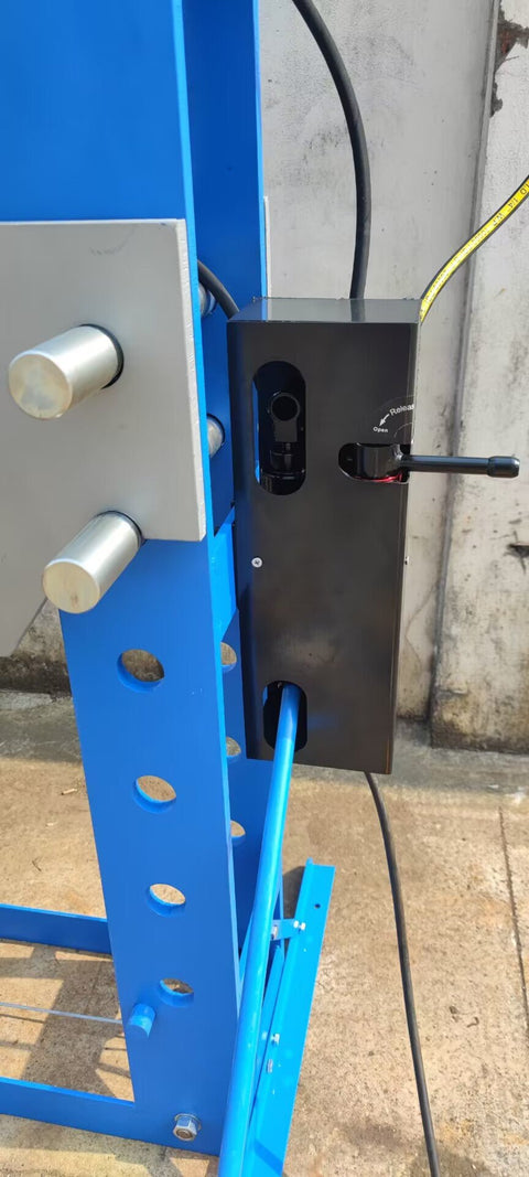 SIEBEL air and hydraulic press securely packaged for industrial delivery