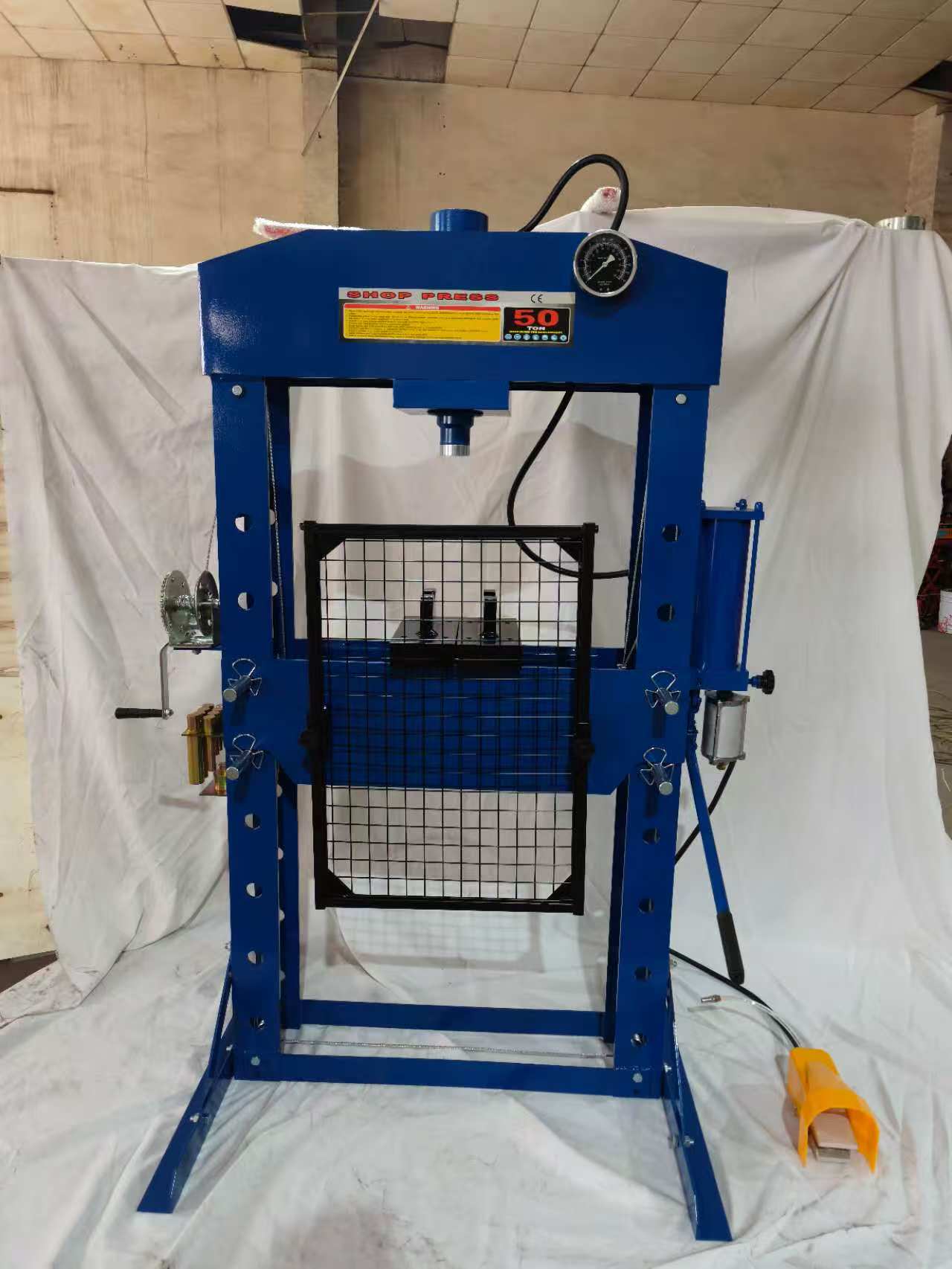 SIEBEL Air & Hydraulic Shop Press | Heavy - Duty Industrial Machine - Hydraulic Shop Presses with 50 Ton SP50AH01 | Sold by Uncle Wiener's Wholesale