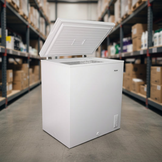 Siebel white chest freezer – 5 cu. ft. model

XF402 mid-size deep freezer – 14 cu. ft. capacity

XF650 commercial chest freezer – 23 cu. ft. size

Top-opening white freezer with lift handle

Siebel freezer lineup – multiple storage sizes