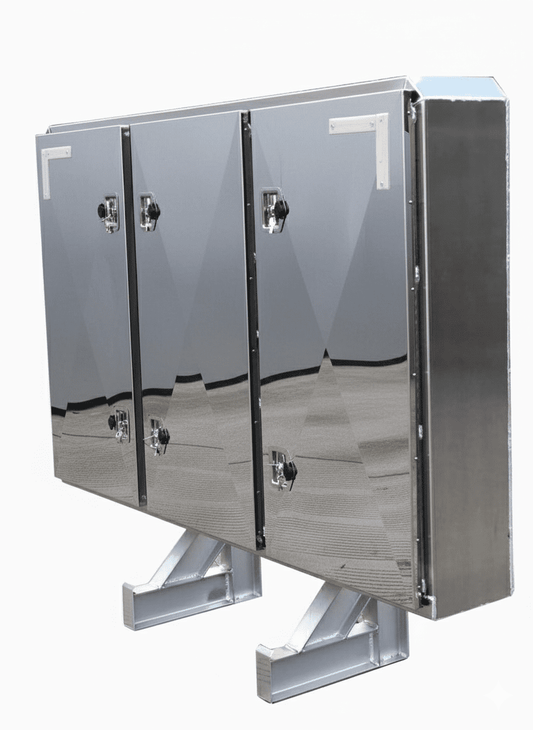 Smooth Aluminum Truck Headache Rack with 3 Built - In Storage Boxes – Heavy - Duty Polished Finish CG68803DSS - with | Sold by Uncle Wiener's Wholesale